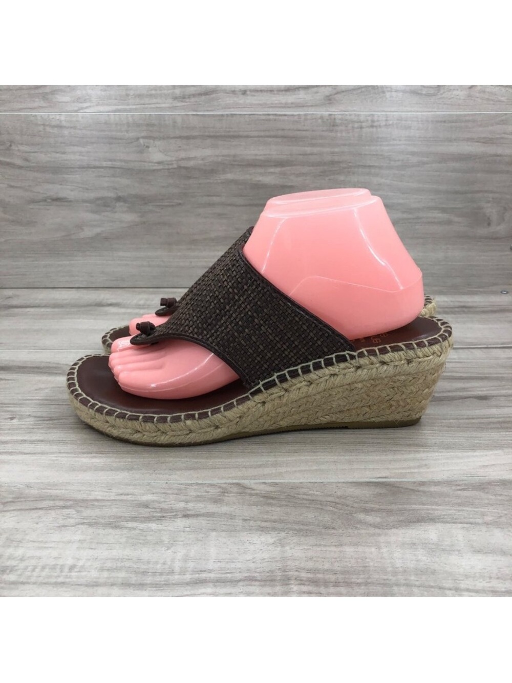 Andre Assous Sandals Womens EU 40 Flip Flop Wedge Espadrille